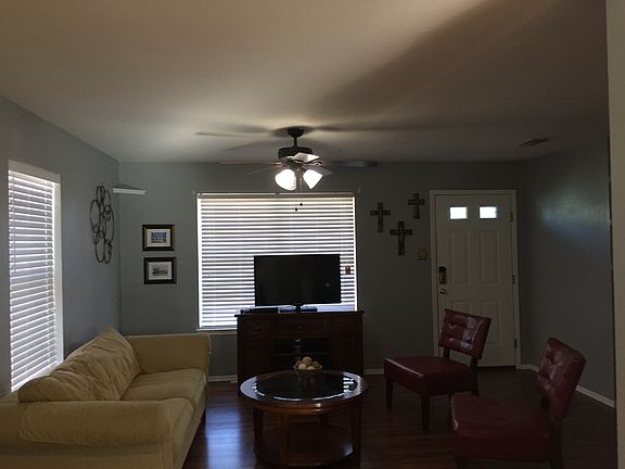 5th image of 1216 E Carson St