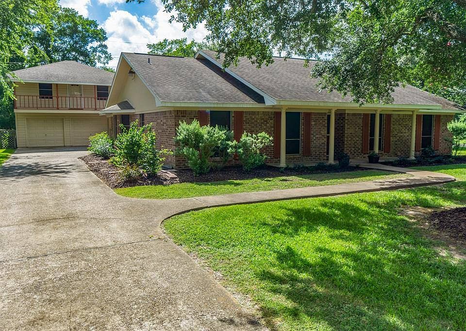 1st image of 11818 Cathy Dr