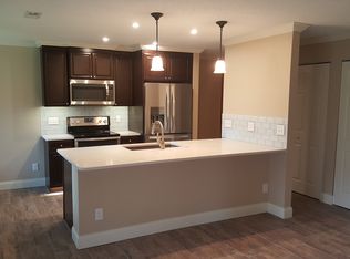 312 Palm Coast Pkwy NE APT 202, Palm Coast, FL 32137