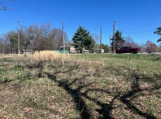 2120 S Pleasant Ridge Dr, Rogers, AR 72756