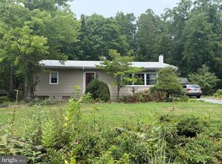 117 Lakeside Dr, Fredericksburg, PA 17026