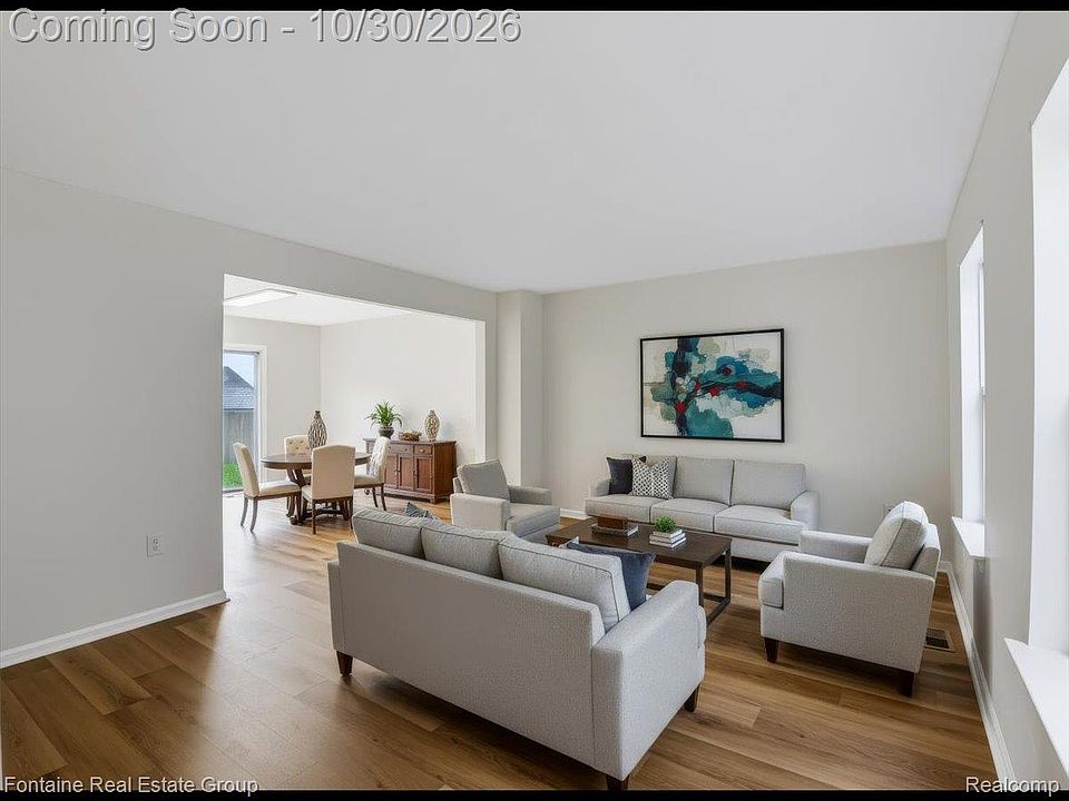 33529 Rhonswood St, photo 8
