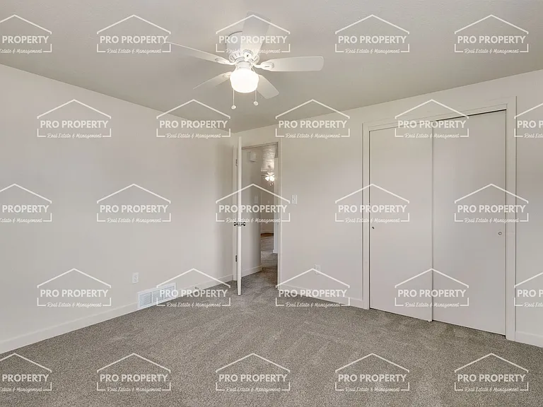 424 W 43rd St — Photo 21