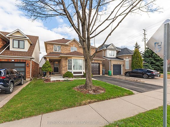 4th image of 3 Springhurst Ave