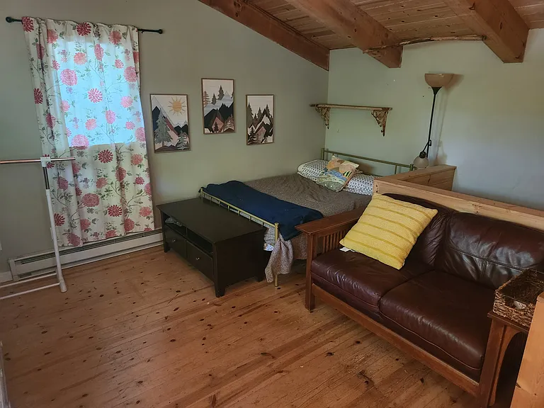 18 Cowan Ln — Photo 5