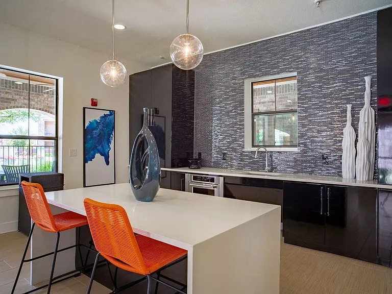 Watervue Apartment Homes — Photo 31