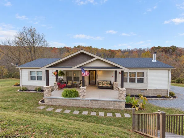 3922 Webster Pike, Grafton, WV 26354