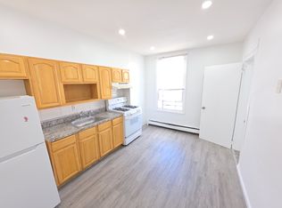 202 49th St APT 2, Union City, NJ 07087