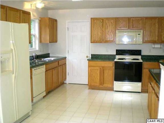 Large kitchen with walk in pantry