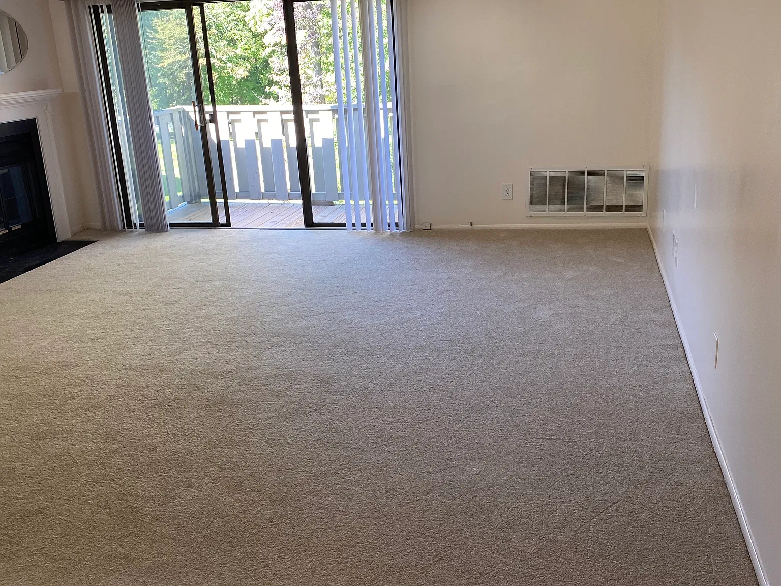 2 bed, 1072 sqft, $1,795 — Photo 2