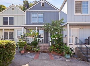 155 Schoolhouse Ln, Geyserville, CA 95441