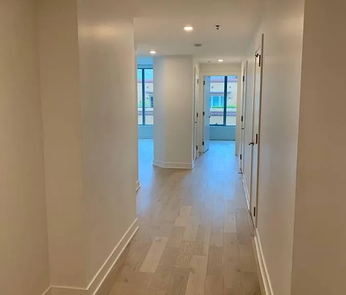 201 Folsom St #7G — Photo 2