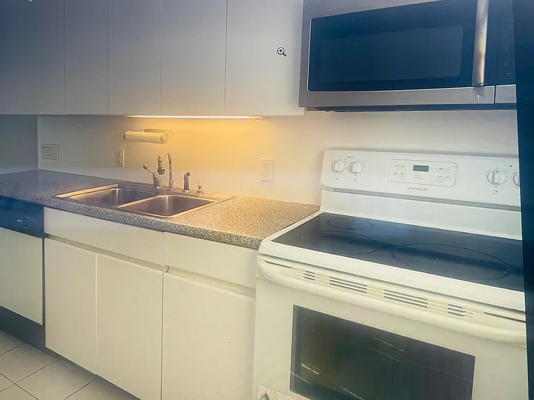 30 Briarwood Rd #2 — Photo 3
