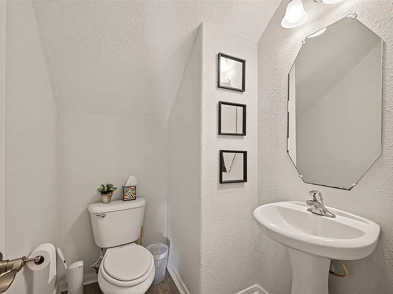 14 Sprite Woods Pl — Photo 22