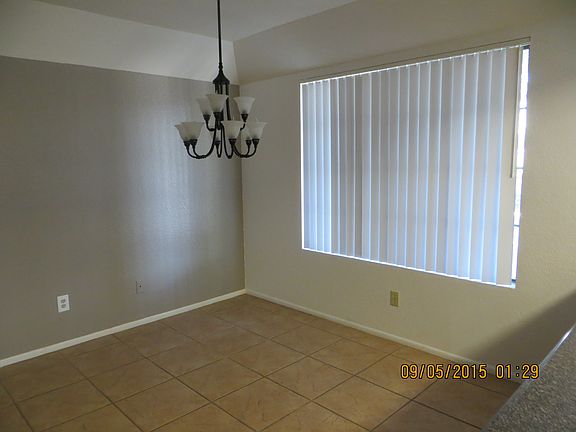 5th image of 819 N College Ave