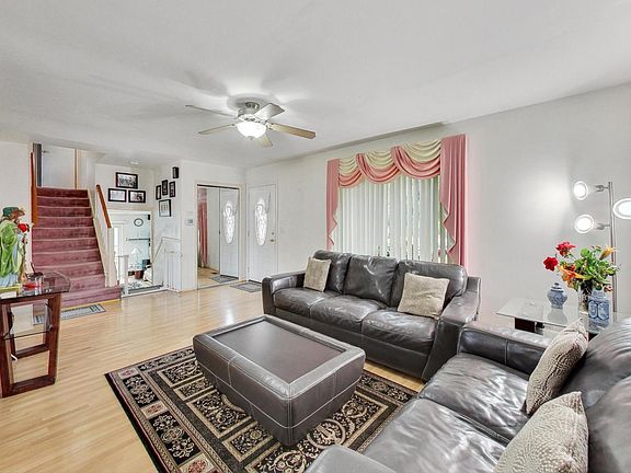 5th image of 96 Green Meadows Dr