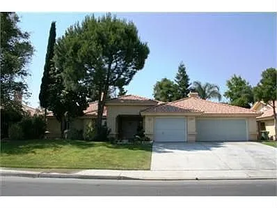 13809 Toluca Dr photo 1