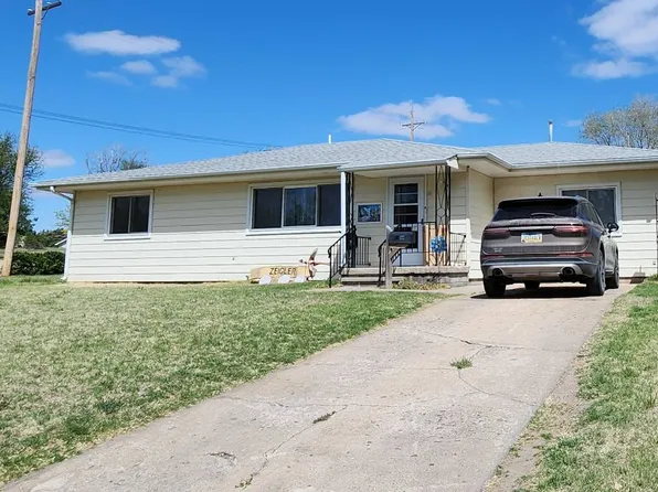 122 W Maple St, Hill City, KS 67642