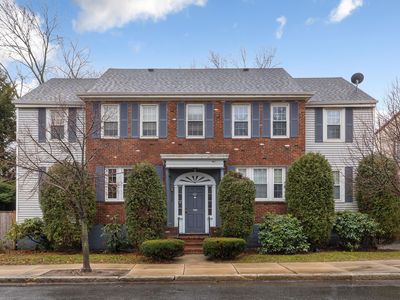 161 Florence St APT 2, Roslindale, MA, 02131