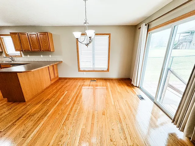6111 Thompson Creek Blvd — Photo 3