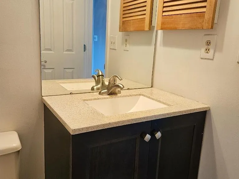 271 Abbey Dr — Photo 23