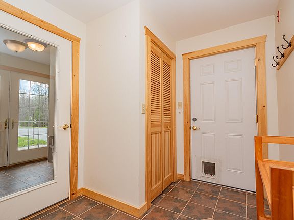 3rd image of 394 Frenchs Mills Road
