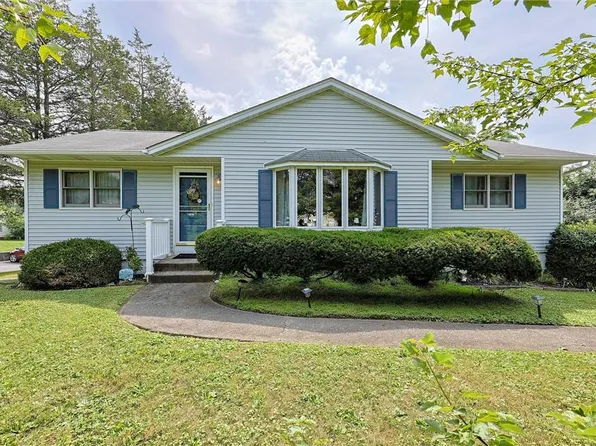 10 Lancer Drive, Newburgh, NY 12550