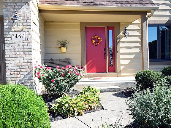 2nd image of 7487 Lindbrook Ct