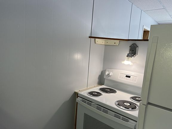 4th image of 101 Main Ave S #4
