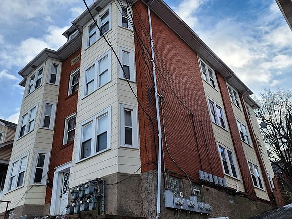 3rd image of 2918 Clermont Ave APT 1