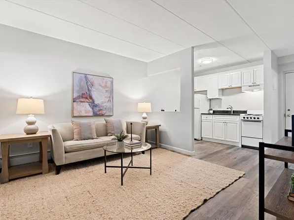 157 Franklin St APT A7, Stoneham, MA 02180