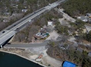 17 Canal Way, Hampton Bays, NY 11946