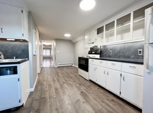 90 Chapin St, Chicopee, MA 01013