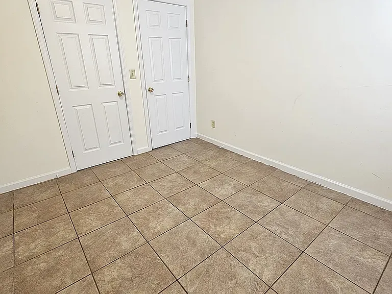 514 S Beveridge St #8 — Photo 6