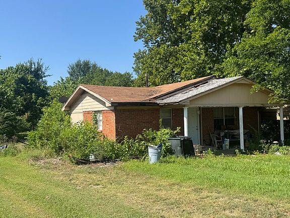 2nd image of 13141 W Chambers Rd