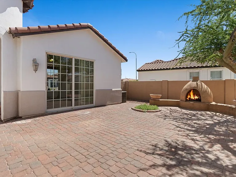 2435 E Desert Broom Pl — Photo 7