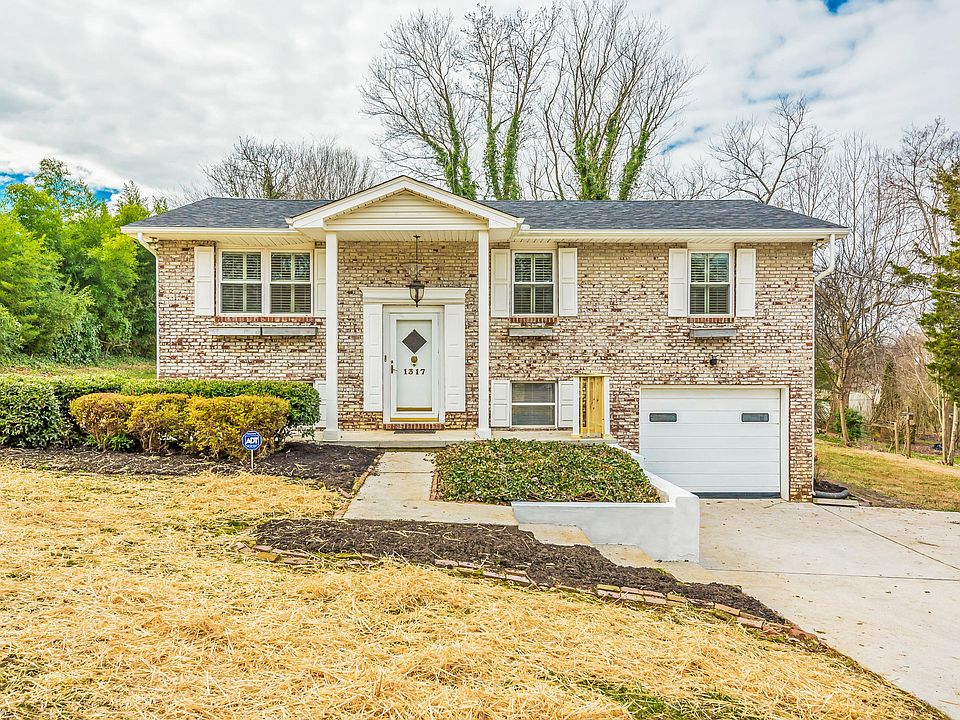 1st image of 1317 Scotsbury Cir