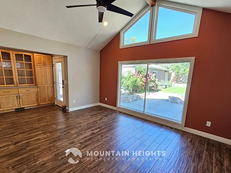 2473 S Hartford St — Photo 4