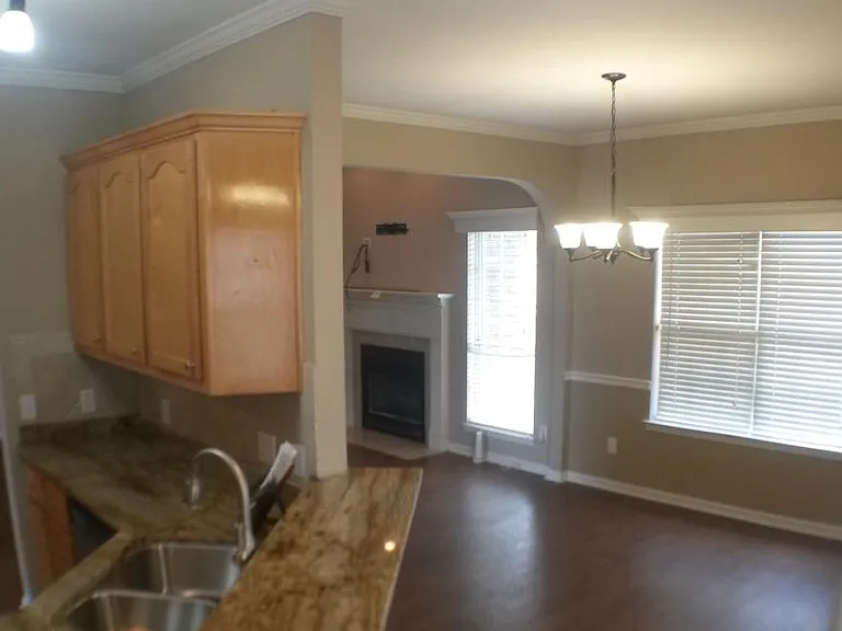 132 Churchill Dr — Photo 10