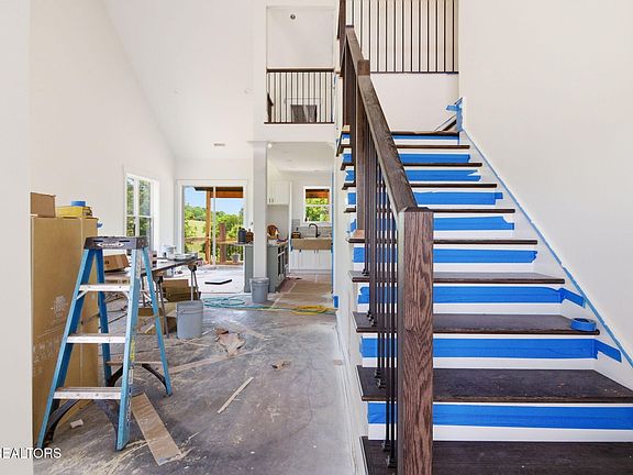 3rd image of 467 Laurel Rd #11