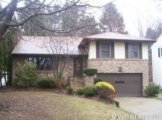 3079 Englewood Dr, Stow, OH 44224