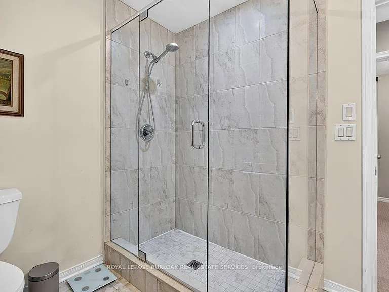 2354 Marine Dr — Photo 25