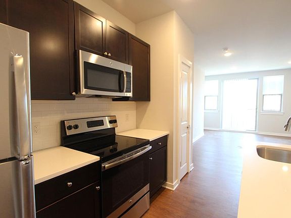 3rd image of 6656 Germantown Ave APT 208