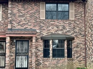 810 Highland Dr APT 901, Knoxville, TN 37912
