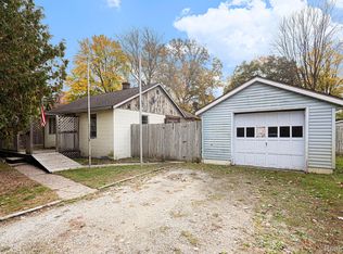 3075 Lenore Ave, Muskegon, MI 49442