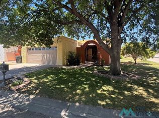 1702 Mountain Shadow Dr, Carlsbad, NM 88220