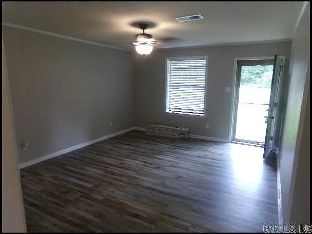 Building Photo - 13 Pheasant Run Dr