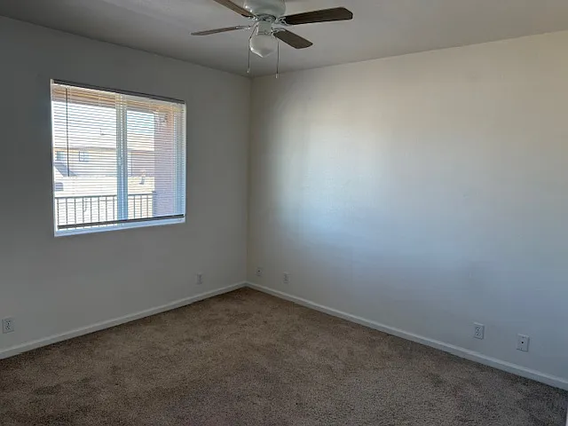 1532 N Erwin St #C — Photo 18