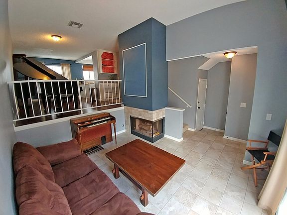 5th image of 27662 Nugget Dr APT 4