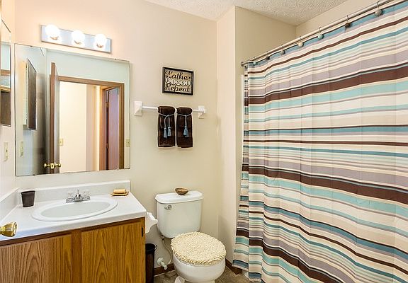 4th image of 2432 Quarry Stone Dr